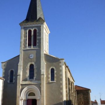 Avrill&eacute; &eacute;glise Saint-Pierre