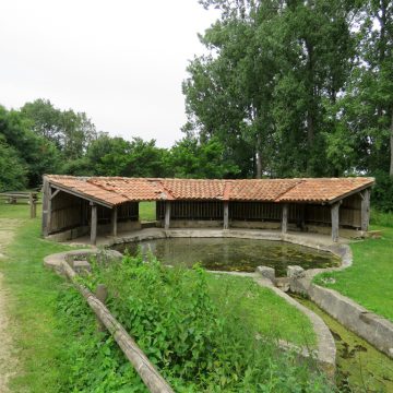 Saint-Hilaire-la-For&ecirc;t Lavoir de la Courolle