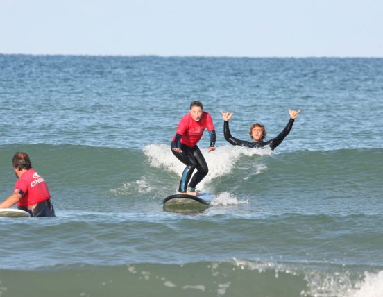 Cours de Surf avec Koa Surf School - Cr&eacute;dit Photo : &copy;Koa Surf School