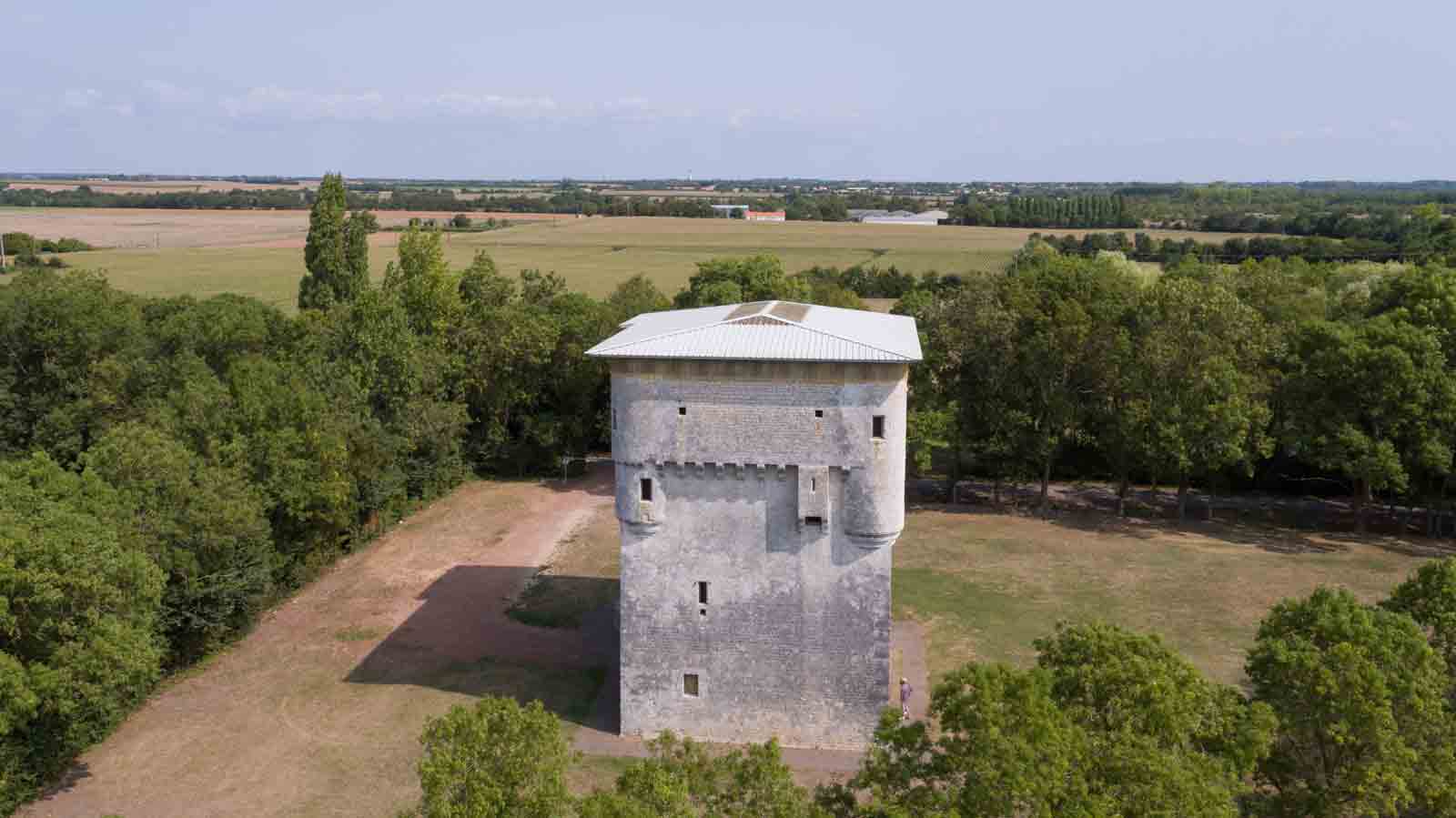Tour de Moricq &agrave; Angles - &copy;Horizon Vertical