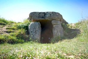 Randonn&eacute;e Dolmens et Menhirs &agrave; Saint-Hilaire-la-for&ecirc;t