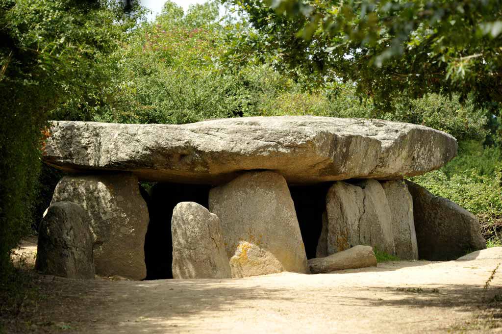 Le Bernard, Dolmen de la Frébouchère - ©Thomas Delonde Le Bernard, Dolmen de la Frébouchère - ©Thomas Delonde