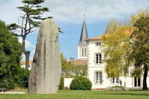 Randonn&eacute;e Menhirs et Dolmens &agrave; Avrill&eacute;