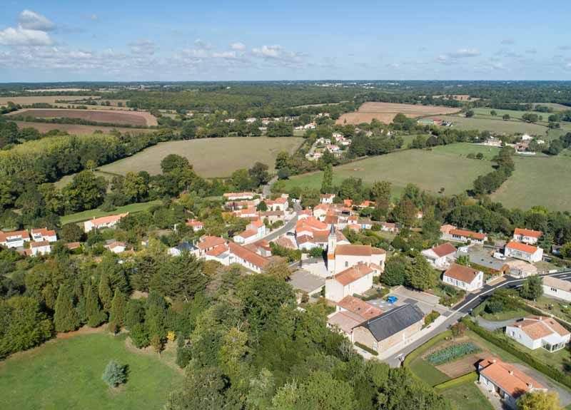 Centre ville du Givre - &copy;Horizon Vertical