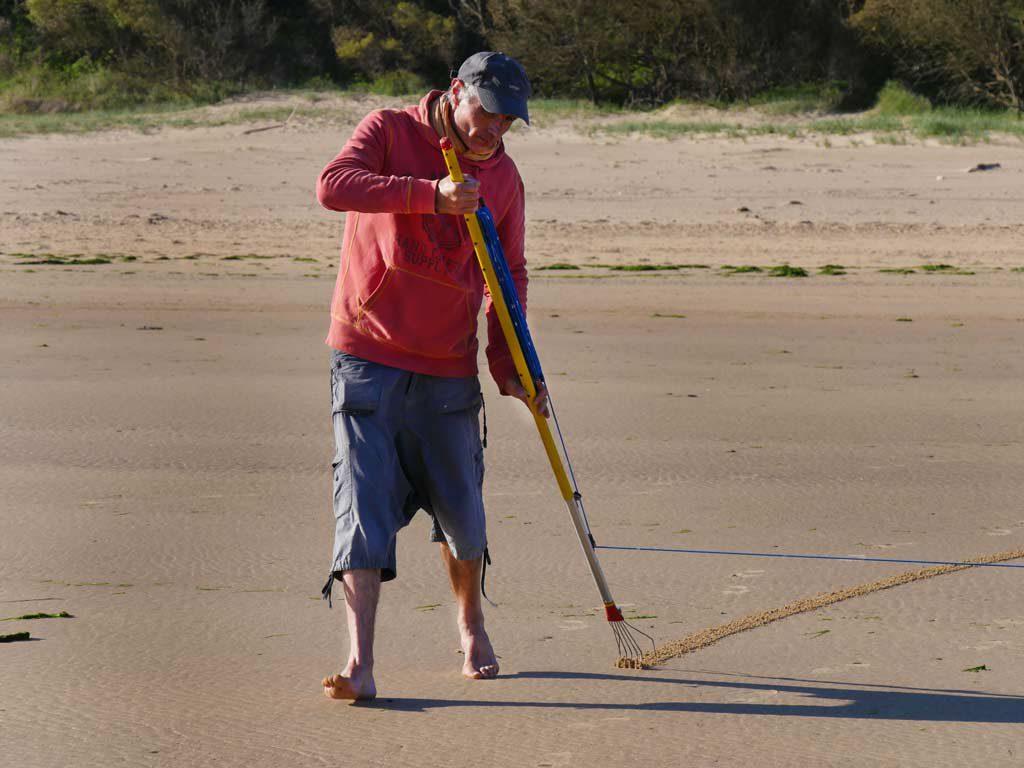 Michel Jobard : beach art, création de mandala Michel Jobard : beach art, création de mandala