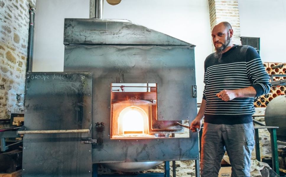 Valerien démonstration souffleur verre à Bourgenay Valerien démonstration souffleur verre à Bourgenay