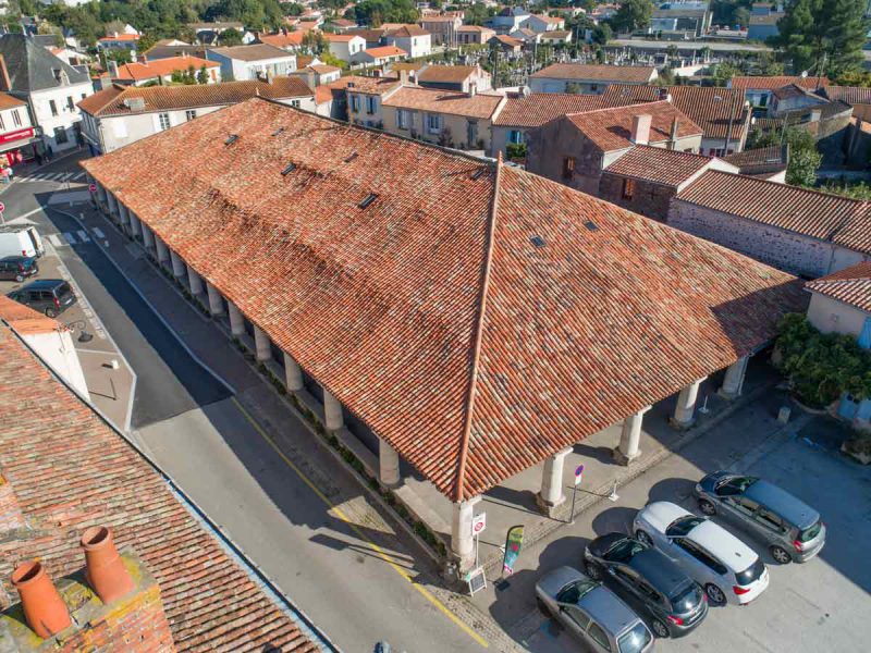 Moutiers-les-Mauxfaits Les-Halles ©Horizon Vertical Moutiers-les-Mauxfaits Les-Halles ©Horizon Vertical